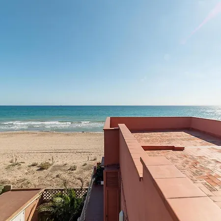 Ocean View Renovated Apartment