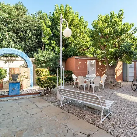 Ocean View Renovated Apartment