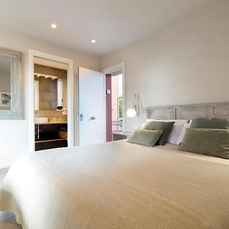 Ocean View Renovated Apartment